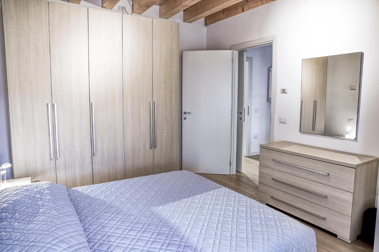 Apartamento Vicolo J. Da Ponte - Bassano Centro Storico Bassano del Grappa Exterior foto